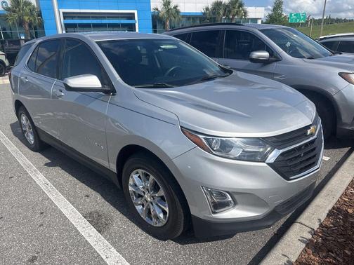 Silver Ice Metallic 2018 Chevrolet Equinox LT