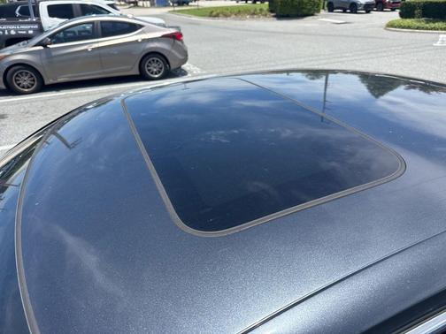 Sonic Gray Pearl 2022 Honda Civic Touring