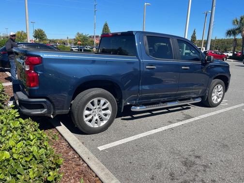 2022 Chevrolet Silverado 1500 Custom