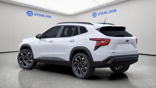 Summit White 2026 Chevrolet Trax FWD 2RS