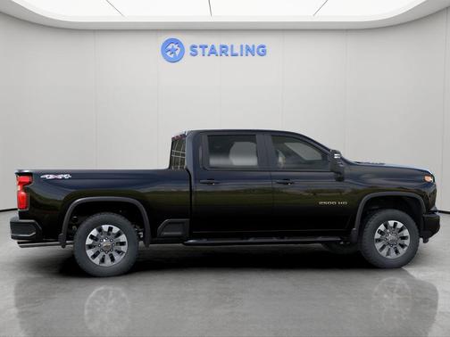 Black 2025 Chevrolet Silverado 2500 Custom
