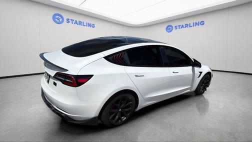 Pearl White Multi-Coat 2022 Tesla Model 3 Standard Range