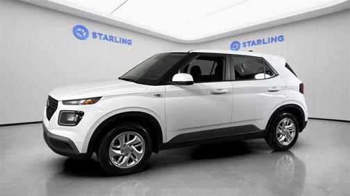 2022 Hyundai VENUE SE