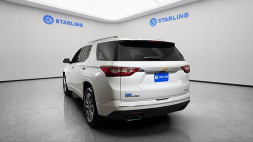 Iridescent Pearl Tricoat 2020 Chevrolet Traverse Premier