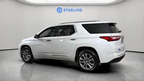 Iridescent Pearl Tricoat 2020 Chevrolet Traverse Premier