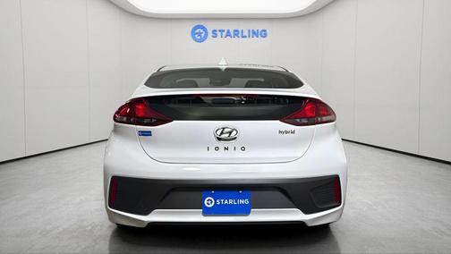 2020 Hyundai IONIQ Hybrid SE