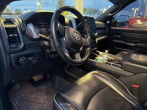 2020 RAM 2500 Limited Crew Cab 4X4 6'4' Box