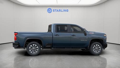 Lakeshore Blue Metallic 2026 Chevrolet Silverado 2500 Custom