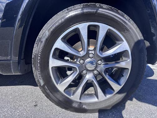 2017 Jeep Grand Cherokee Overland