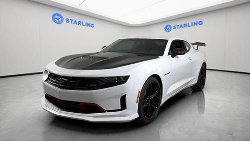 Summit White 2022 Chevrolet Camaro RWD Coupe LT1