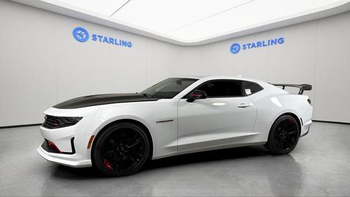 Summit White 2022 Chevrolet Camaro RWD Coupe LT1