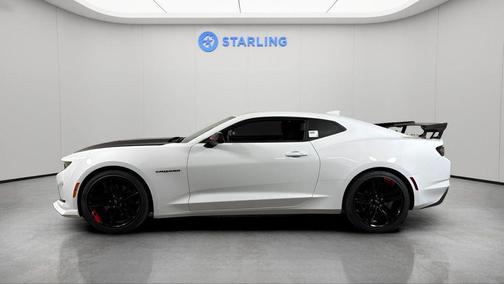 Summit White 2022 Chevrolet Camaro RWD Coupe LT1