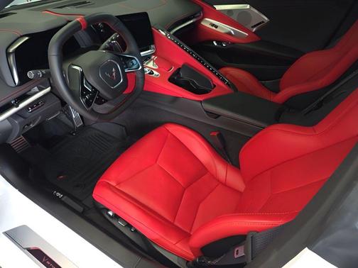 2024 Chevrolet Corvette Stingray w/2LT