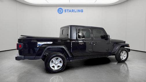 Black Clearcoat 2022 Jeep Gladiator Sport S