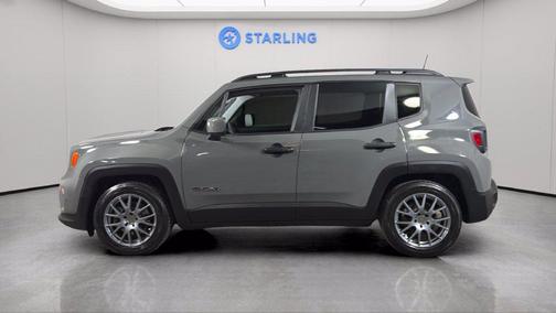 Sting-Gray Clearcoat 2021 Jeep Renegade Latitude