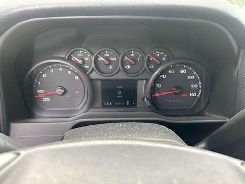Sterling Gray Metallic 2024 Chevrolet Silverado 1500 Custom