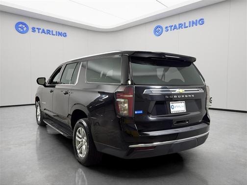 2023 Chevrolet Suburban LT