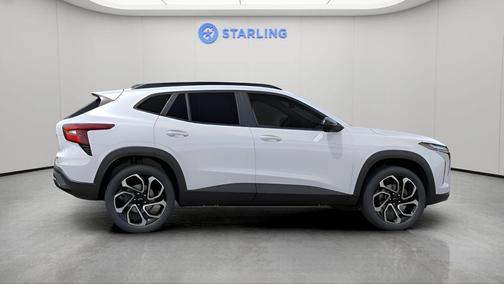 Summit White 2026 Chevrolet Trax FWD 2RS