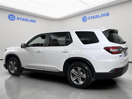 2023 Honda Pilot 2WD EX-L 8 Passenger