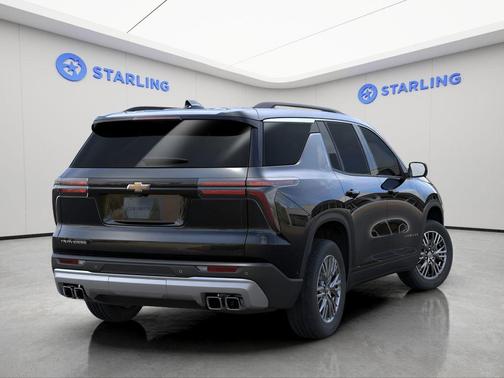 Mosaic Black Metallic 2025 Chevrolet Traverse LT