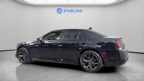 2022 Chrysler 300 Touring