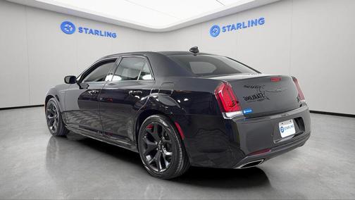 2022 Chrysler 300 Touring