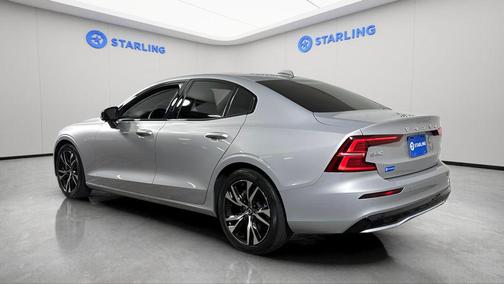 2024 Volvo S60 B5 Core Dark Theme