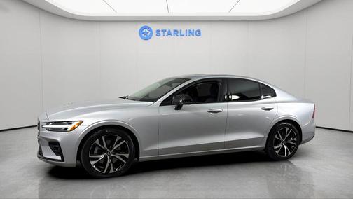 2024 Volvo S60 B5 Core Dark Theme