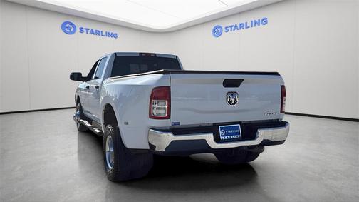 2022 RAM 3500 Tradesman Crew Cab 4x4 8' Box