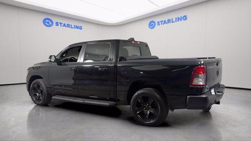 Diamond Black Crystal Pearlcoat 2022 RAM 1500 Big Horn/Lone Star