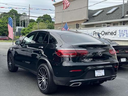2022 Mercedes-Benz GLC 300 4MATIC Coupe