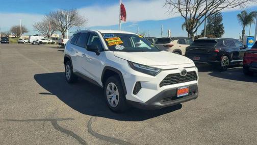 2024 Toyota RAV4 LE
