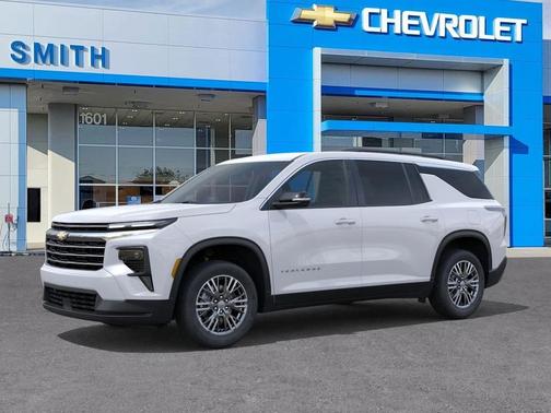 Summit White 2026 Chevrolet Traverse LT