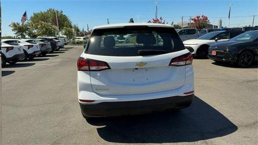 2022 Chevrolet Equinox LS