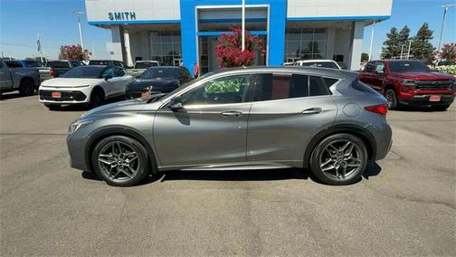 2018 INFINITI QX30 Sport
