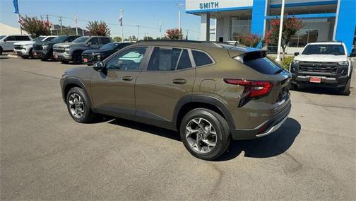 2024 Chevrolet Trax LT