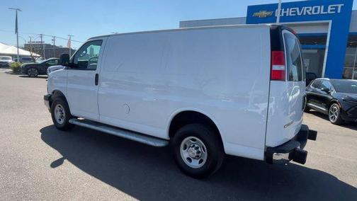 Summit White 2024 Chevrolet Express 2500 RWD 2500 Regular Wheelbase WT
