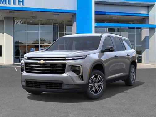 Sterling Gray Metallic 2026 Chevrolet Traverse LT