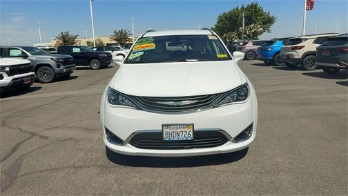 2019 Chrysler Pacifica Hybrid Touring L