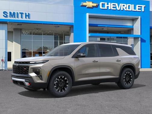 Sandstone Gray 2026 Chevrolet Traverse AWD Z71