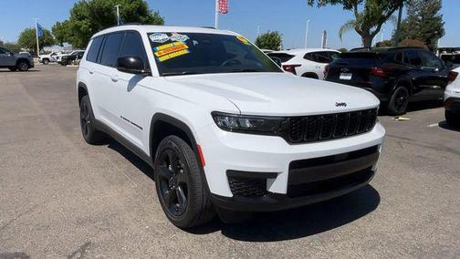 Bright White Clearcoat 2023 Jeep Grand Cherokee L Altitude