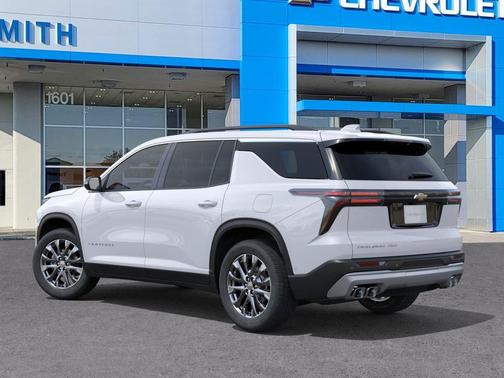 Summit White 2026 Chevrolet Traverse LT