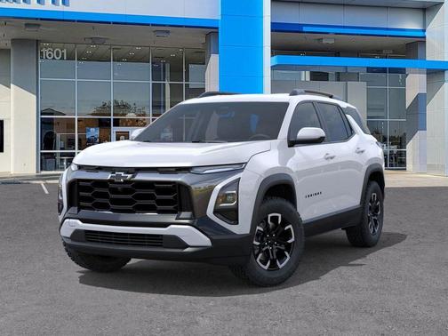 Polar White Tricoat 2026 Chevrolet Equinox FWD ACTIV