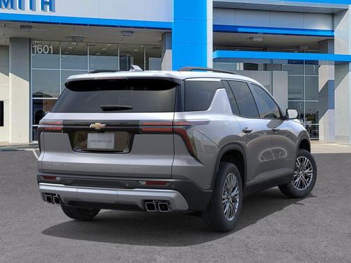 Sterling Gray Metallic 2026 Chevrolet Traverse LT
