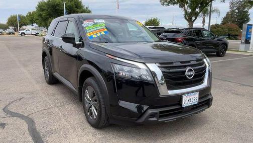 Super Black 2024 Nissan Pathfinder S 4WD