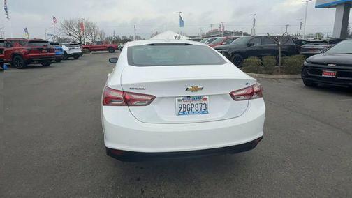 2022 Chevrolet Malibu FWD LT