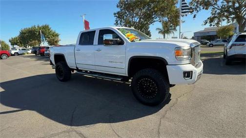 2016 GMC Sierra 2500 Denali
