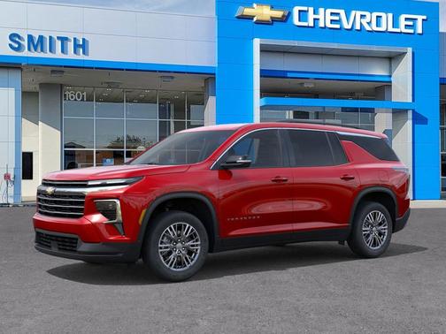 Radiant Red Tintcoat 2026 Chevrolet Traverse LT