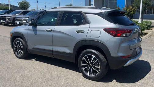 Sterling Gray Metallic 2025 Chevrolet Trailblazer LT