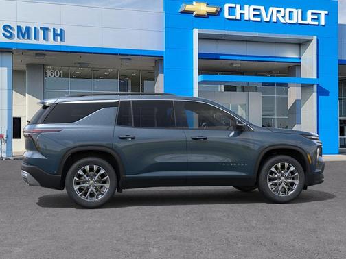 Lakeshore Blue Metallic 2026 Chevrolet Traverse LT
